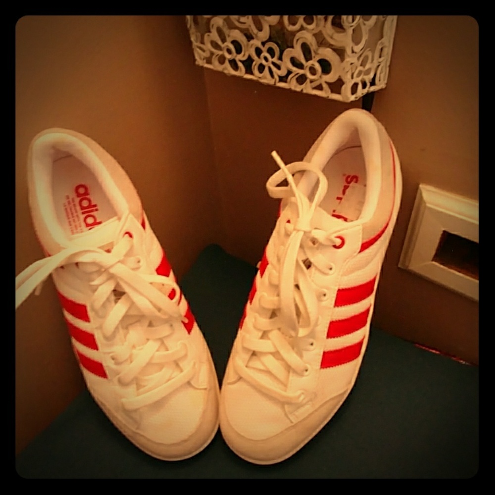😎🌊NWT ADIDAS road shoes!!😄👣